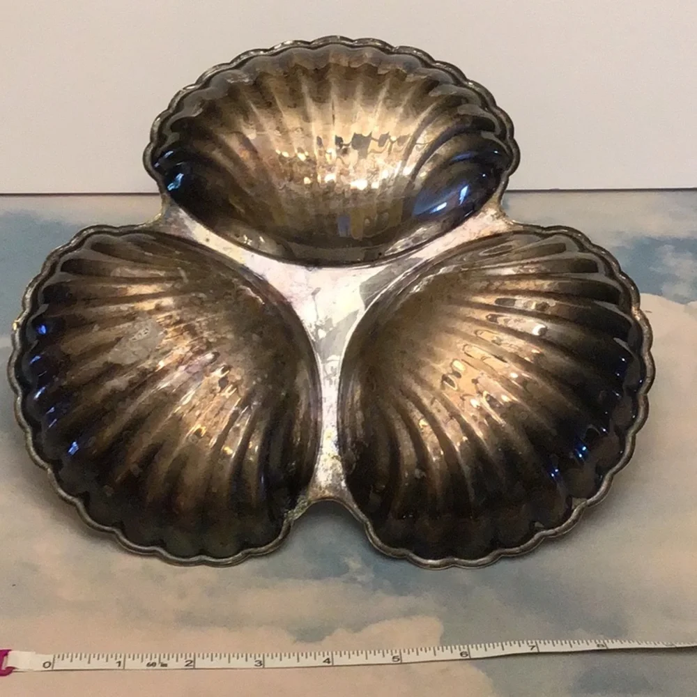Vintage silver colored metal, three part seashell serving dish with fish motif - Picture 4 of 7